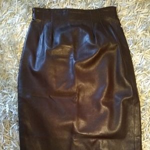 Vakko Vintage Leather Knee Length Pencil Skirt
